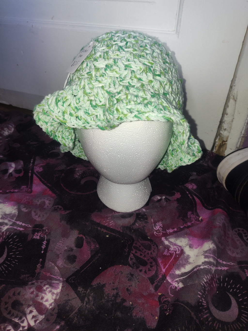 Bucket hat