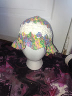 Bucket hat