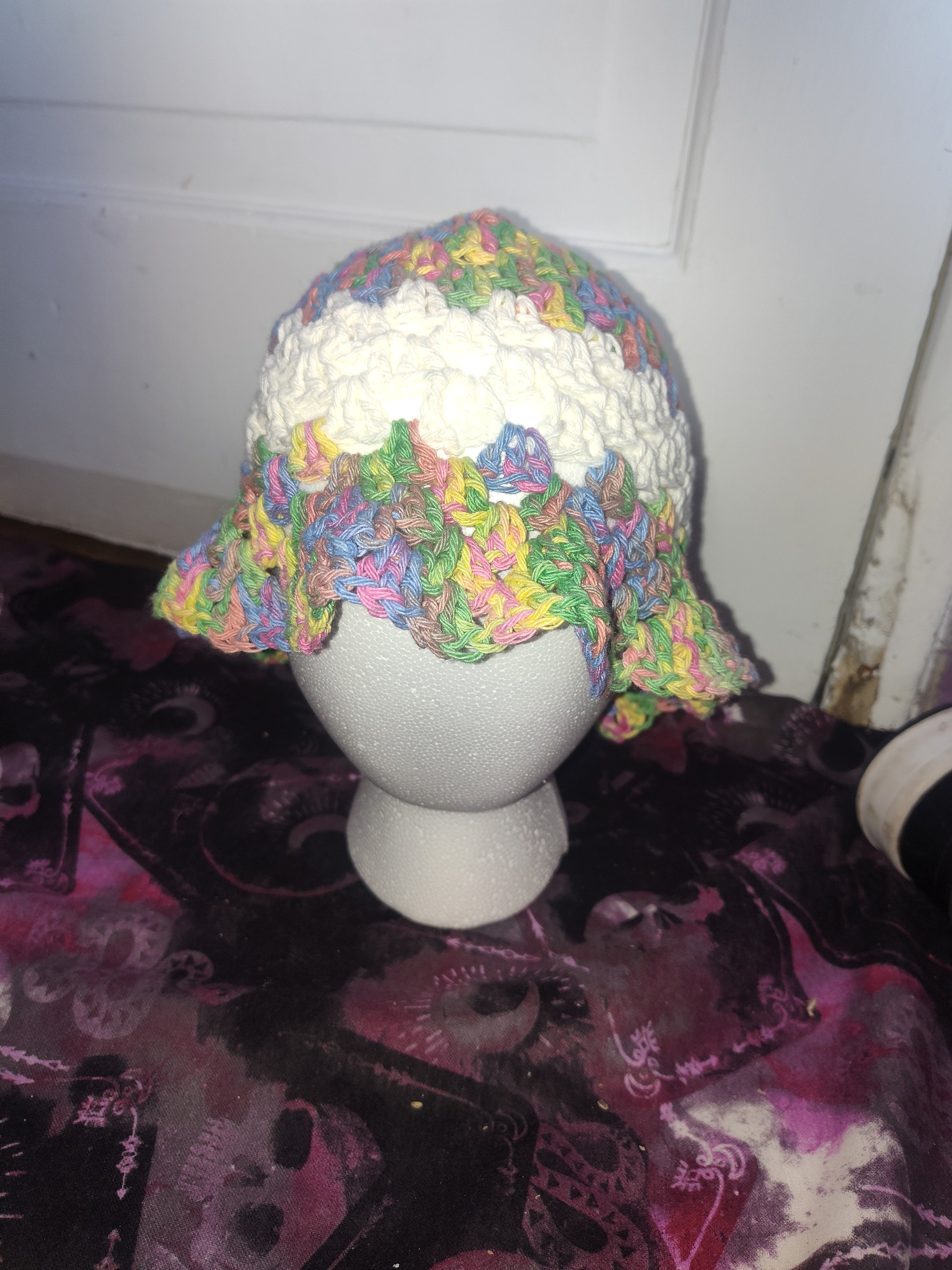 Bucket hat