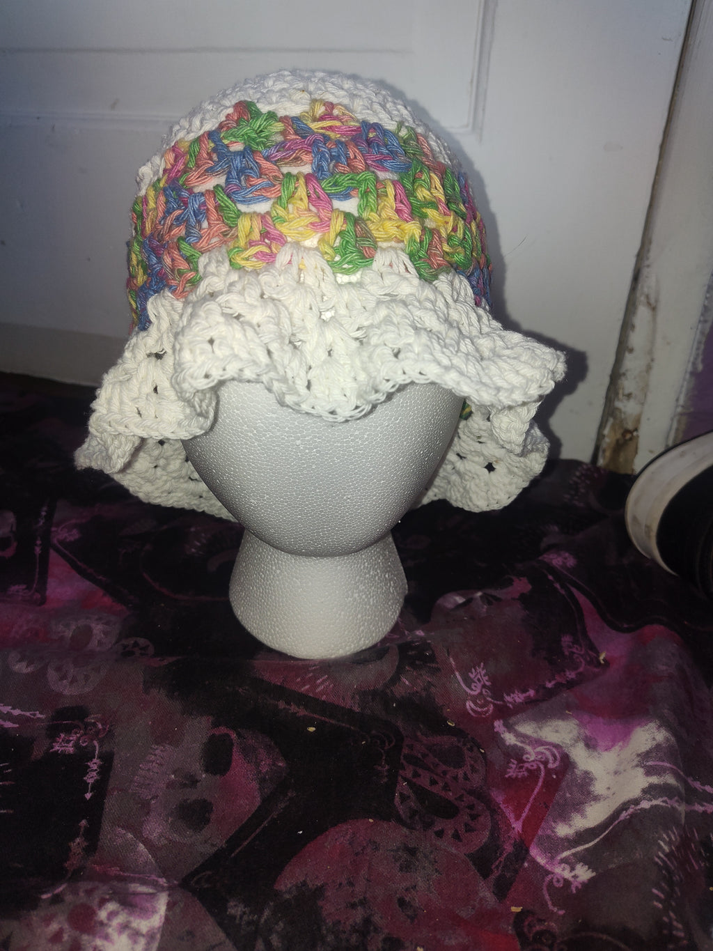 Bucket hat
